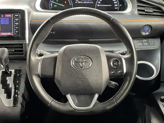 トヨタ シエンタ ハイブリッド G 愛知県 2019(令1)年 2万km ヴィンテージブラウンパールクリスタルシャイン 純正ナビ（NSCN-W68)/（AM/FM/CD/SD/Bluetooth/地デジ/AUX)　/トヨタセーフティセンスC　/　　-衝突軽減ブレーキ　/　　-オートマチックハイビーム/　　-レーンディパーチャーアラート/両側パワースライドドア　/ビルトインＥＴＣ　/クルーズコントロール　/バックカメラ　/ドライブレコーダー　/パーキングソナー/先行車発進告知機能/USB接続/プッシュスタート/　　-スマートキー/純正フロアマット