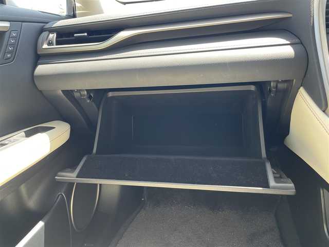 レクサス ＲＸ 300 バージョンL 福岡県 2020(令2)年 3.5万km ソニッククォーツ レクサスセーフティシステム/横滑り防止/盗難防止/純正ホイール/純正フロアマット/レーンキープ/クルコン/オートライト/フルフラット/ナビ）（BT、AM、FM、フルセグ）/パワーウィンドウ/サンルーフ/ドラレコ/AAC/Ecoモード/SPORTモード/電動リアゲート/電動格納シート/エアロパーツ/USB二口