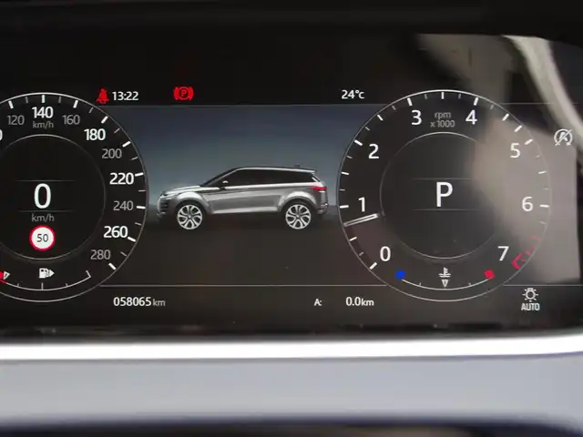 ランドローバー レンジローバーイヴォーク S 埼玉県 2020(令2)年 5.8万km 白 ネイビーレザーシート /アダプティブクルーズコントロール /CarPlay /デジタルメーター /ブラインドスポットモニター /全周囲カメラ /純正ナビ /ETC /デジタルインナーミラー /シートヒーター /シートポジションメモリー機能