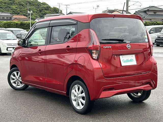 日産 デイズ X 宮崎県 2020(令2)年 4.9万km スパークリングレッドM 純正SDナビ（Bluetooth/CD/DVD/TV）/全周囲カメラ/ステアリングリモコン/運転支援サポート/エマージェンシーブレーキ/車線逸脱警報/スマートキー/プッシュスタート/ドライブレコーダー（SDなし）/アイドリングストップ/電動格納ミラー/純正フロアマット