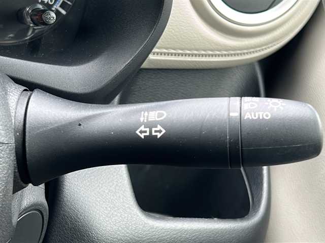 日産 デイズ X 宮崎県 2020(令2)年 4.9万km スパークリングレッドM 純正SDナビ（Bluetooth/CD/DVD/TV）/全周囲カメラ/ステアリングリモコン/運転支援サポート/エマージェンシーブレーキ/車線逸脱警報/スマートキー/プッシュスタート/ドライブレコーダー（SDなし）/アイドリングストップ/電動格納ミラー/純正フロアマット
