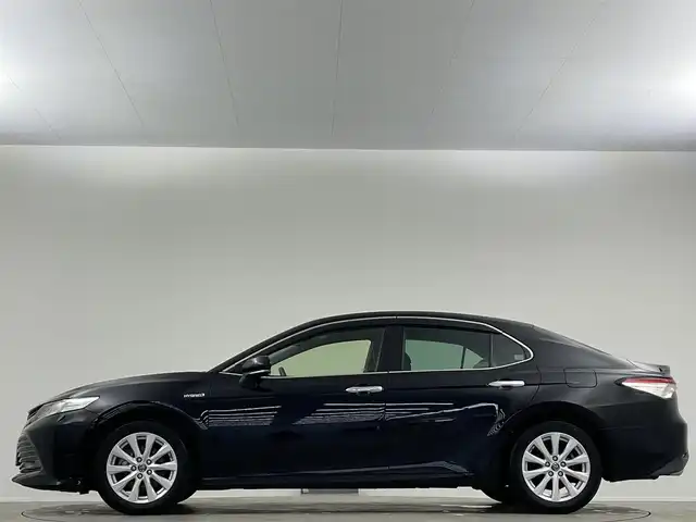 トヨタ カムリ G 千葉県 2018(平30)年 5.8万km アティチュードブラックマイカ 禁煙　純正９型ナビ　フロントカメラ　バックカメラ　ＥＴＣ　３６０°ドライブレコーダー　追従走行　ＭＴモード付ＡＴ　フルセグＴＶ　Ｂｌｕｅｔｏｏｔｈ　電動リアゲート　ＬＥＤヘッドライト　Ｄ席パワーシート