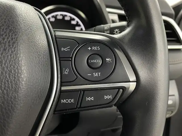 トヨタ カムリ G 千葉県 2018(平30)年 5.8万km アティチュードブラックマイカ 禁煙　純正９型ナビ　フロントカメラ　バックカメラ　ＥＴＣ　３６０°ドライブレコーダー　追従走行　ＭＴモード付ＡＴ　フルセグＴＶ　Ｂｌｕｅｔｏｏｔｈ　電動リアゲート　ＬＥＤヘッドライト　Ｄ席パワーシート