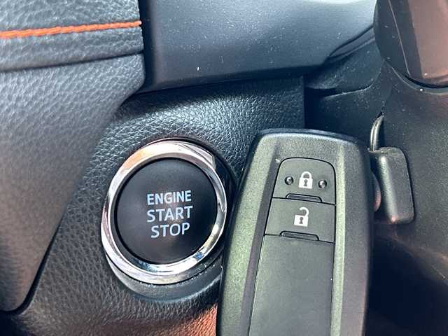 トヨタ ＲＡＶ４ アドベンチャー 和歌山県 2020(令2)年 6.9万km アッシュグレーメタリック/アーバンカーキ 純正9インチナビ（NSZT-Y68T）/フルセグTV/Bluetooth/CD/SD/バックカメラ/ビルトインETC2.0/前後ドライブレコーダー/トヨタセーフティーセンス/PCS（プリクラッシュセーフティ）/LTA（レーントレーシングアシスト）/BSM（ブラインドスポットモニター）/RCTA（リヤクロストラフィックアラート）/PKSB（パーキングサポートブレーキ）/RSA（ロードサインアシスト）/レーダークルーズコントロール/クリアランスソナー/本革ステアリング/ステアリングヒーター/ステアリングスイッチ/レザーシート/運転席パワーシート/前席シートヒーター/前席シートベンチレーション/LEDヘッドライト/フォグランプ/オートライト/オートハイビーム/純正19インチAW/ドアバイザー/純正フロアマット/プッシュスタート/スマートキー