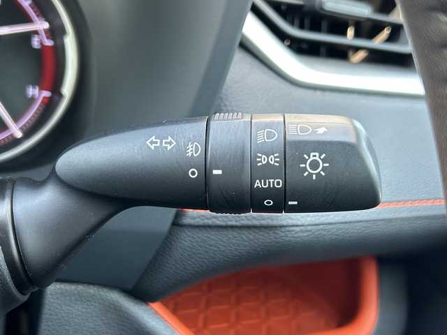 トヨタ ＲＡＶ４ アドベンチャー 和歌山県 2020(令2)年 6.9万km アッシュグレーメタリック/アーバンカーキ 純正9インチナビ（NSZT-Y68T）/フルセグTV/Bluetooth/CD/SD/バックカメラ/ビルトインETC2.0/前後ドライブレコーダー/トヨタセーフティーセンス/PCS（プリクラッシュセーフティ）/LTA（レーントレーシングアシスト）/BSM（ブラインドスポットモニター）/RCTA（リヤクロストラフィックアラート）/PKSB（パーキングサポートブレーキ）/RSA（ロードサインアシスト）/レーダークルーズコントロール/クリアランスソナー/本革ステアリング/ステアリングヒーター/ステアリングスイッチ/レザーシート/運転席パワーシート/前席シートヒーター/前席シートベンチレーション/LEDヘッドライト/フォグランプ/オートライト/オートハイビーム/純正19インチAW/ドアバイザー/純正フロアマット/プッシュスタート/スマートキー