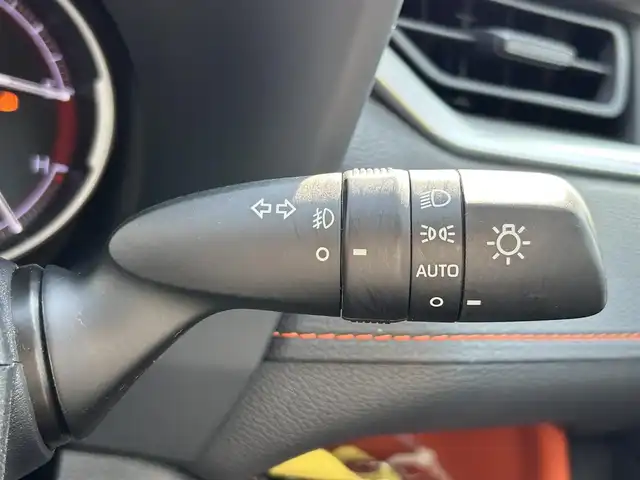 トヨタ ＲＡＶ４ アドベンチャー 和歌山県 2020(令2)年 6.9万km アッシュグレーメタリック/アーバンカーキ 純正9インチナビ（NSZT-Y68T）/フルセグTV/Bluetooth/CD/SD/バックカメラ/ビルトインETC2.0/前後ドライブレコーダー/トヨタセーフティーセンス/PCS（プリクラッシュセーフティ）/LTA（レーントレーシングアシスト）/BSM（ブラインドスポットモニター）/RCTA（リヤクロストラフィックアラート）/PKSB（パーキングサポートブレーキ）/RSA（ロードサインアシスト）/レーダークルーズコントロール/クリアランスソナー/本革ステアリング/ステアリングヒーター/ステアリングスイッチ/レザーシート/運転席パワーシート/前席シートヒーター/前席シートベンチレーション/LEDヘッドライト/フォグランプ/オートライト/オートハイビーム/純正19インチAW/ドアバイザー/純正フロアマット/プッシュスタート/スマートキー