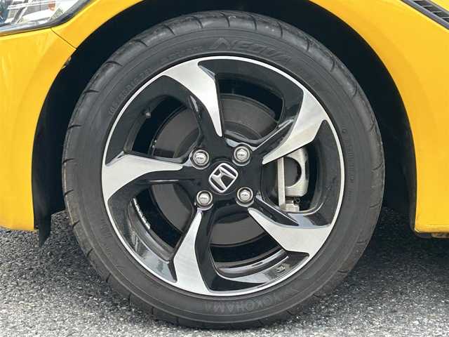 ホンダ Ｓ６６０ α 東京都 2015(平27)年 0.7万km カーニバルイエローⅡ ワンオーナー/純正センターディスプレイ/バックカメラ/クルーズコントロール/LEDヘッドライト/ハーフレザーシート/純正アルミホイール/革巻きステアリングホイール/ステアリングスイッチ/プッシュスタート/スマートキー×2/無限フロアマット/ステンレスペダル/保証書/取扱説明書