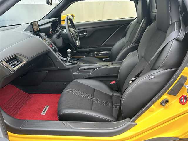 ホンダ Ｓ６６０ α 東京都 2015(平27)年 0.7万km カーニバルイエローⅡ ワンオーナー/純正センターディスプレイ/バックカメラ/クルーズコントロール/LEDヘッドライト/ハーフレザーシート/純正アルミホイール/革巻きステアリングホイール/ステアリングスイッチ/プッシュスタート/スマートキー×2/無限フロアマット/ステンレスペダル/保証書/取扱説明書