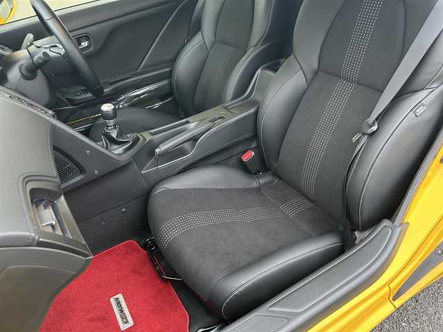 ホンダ Ｓ６６０ α 東京都 2015(平27)年 0.7万km カーニバルイエローⅡ ワンオーナー/純正センターディスプレイ/バックカメラ/クルーズコントロール/LEDヘッドライト/ハーフレザーシート/純正アルミホイール/革巻きステアリングホイール/ステアリングスイッチ/プッシュスタート/スマートキー×2/無限フロアマット/ステンレスペダル/保証書/取扱説明書