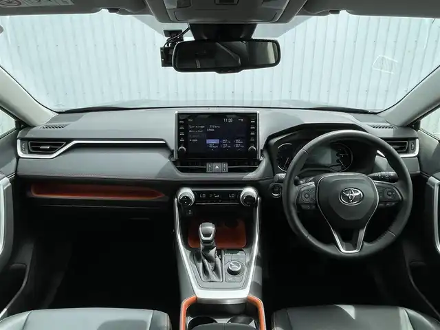 トヨタ ＲＡＶ４ アドベンチャー 滋賀県 2021(令3)年 2.6万km アティチュードブラックマイカ 純正ディスプレイオーディオ/(Bluetooth/AM/FM)/トヨタセーフティーセンス/・プリクラッシュセーフティ/・レーダークルーズコントロール/・レーンキープアシスト/・標識認識/・先行車発進告知/・オートハイビーム/LEDオートライト/フォグ/ブラインドスポットモニター/D席パワーシート/電動パーキング/ブレーキホールド/バックカメラ/ダウンヒルアシスト/前後ドライブレコーダー/ビルトインETC/フロアMT付きAT/電動格納ミラー/ドアバイザー/USB/HDMI