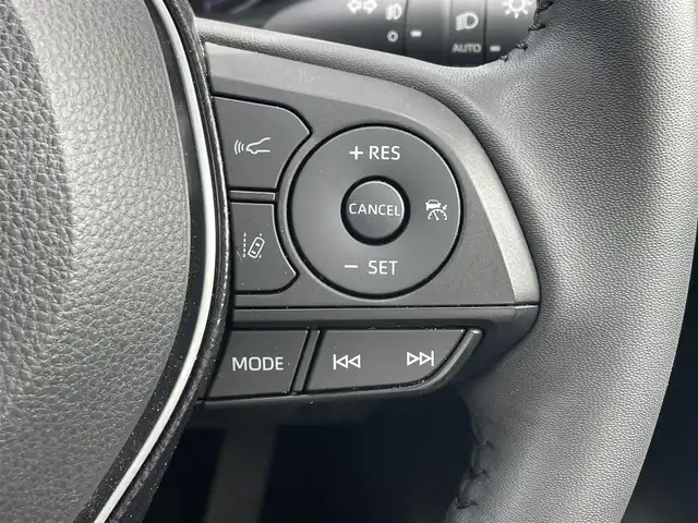 トヨタ ＲＡＶ４ アドベンチャー 滋賀県 2021(令3)年 2.6万km アティチュードブラックマイカ 純正ディスプレイオーディオ/(Bluetooth/AM/FM)/トヨタセーフティーセンス/・プリクラッシュセーフティ/・レーダークルーズコントロール/・レーンキープアシスト/・標識認識/・先行車発進告知/・オートハイビーム/LEDオートライト/フォグ/ブラインドスポットモニター/D席パワーシート/電動パーキング/ブレーキホールド/バックカメラ/ダウンヒルアシスト/前後ドライブレコーダー/ビルトインETC/フロアMT付きAT/電動格納ミラー/ドアバイザー/USB/HDMI