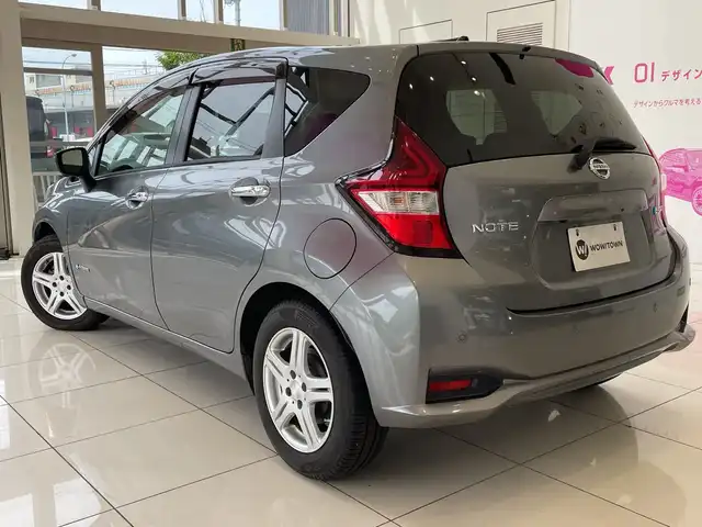 日産 ノート e－パワー X 埼玉県 2016(平28)年 5.9万km ダークメタルグレー エマージェンシーブレーキ　/純正メモリナビ/　　CD/BT/フルセグ　/アラウンドビューモニター　/ステアリング　/デジタルインナーミラー　/ETC