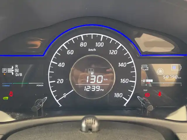 日産 ノート e－パワー X 埼玉県 2016(平28)年 5.9万km ダークメタルグレー エマージェンシーブレーキ　/純正メモリナビ/　　CD/BT/フルセグ　/アラウンドビューモニター　/ステアリング　/デジタルインナーミラー　/ETC