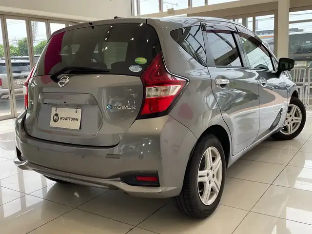 日産 ノート e－パワー X 埼玉県 2016(平28)年 5.9万km ダークメタルグレー エマージェンシーブレーキ　/純正メモリナビ/　　CD/BT/フルセグ　/アラウンドビューモニター　/ステアリング　/デジタルインナーミラー　/ETC
