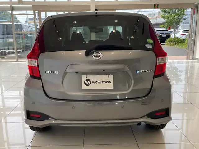 日産 ノート e－パワー X 埼玉県 2016(平28)年 5.9万km ダークメタルグレー エマージェンシーブレーキ　/純正メモリナビ/　　CD/BT/フルセグ　/アラウンドビューモニター　/ステアリング　/デジタルインナーミラー　/ETC