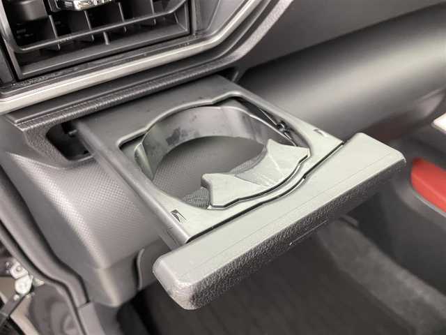 トヨタ ライズ G 富山県 2022(令4)年 1万km ブラックマイカメタリック 純正9型ディスプレイオーディオ/（AM/FM/BT/USB/HDMI/フルセグ）/バックカメラ/ETC/ブラインドスポットモニター/衝突被害軽減システム/コーナーセンサー/横滑り防止装置/アイドリングストップ/純正アルミホイール/純正フロアマット/オートLEDライト/ステアリングスイッチ/電動格納ミラー/スマートキー