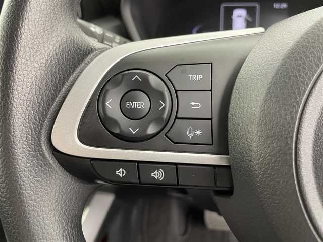 トヨタ ライズ G 富山県 2022(令4)年 1万km ブラックマイカメタリック 純正9型ディスプレイオーディオ/（AM/FM/BT/USB/HDMI/フルセグ）/バックカメラ/ETC/ブラインドスポットモニター/衝突被害軽減システム/コーナーセンサー/横滑り防止装置/アイドリングストップ/純正アルミホイール/純正フロアマット/オートLEDライト/ステアリングスイッチ/電動格納ミラー/スマートキー