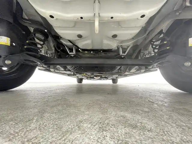 ダイハツ ムーヴ キャンバス G メイクアップ VS SAⅢ 千葉県 2022(令4)年 3.5万km パールホワイトⅢ/ナチュラルベージュマイカメタリック 2トーン 禁煙車/スマートアシストIII/・衝突回避支援ブレーキ/・オートハイビーム/・前後誤発進抑制機能/・先行車発進お知らせ機能/・車線はみ出し警報/・エマージェンシーストップシグナル/両側パワースライドドア/純正7インチナビ/CD/DVD/Bluetooth/フルセグ/アラウンドビューモニター/LEDオートライト/オートハイビーム/シートヒーター/アイドリングストップ/USBポート/プッシュスタート/スマートキー