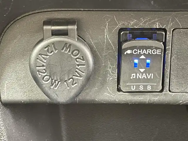 ダイハツ ムーヴ キャンバス G メイクアップ VS SAⅢ 千葉県 2022(令4)年 3.5万km パールホワイトⅢ/ナチュラルベージュマイカメタリック 2トーン 禁煙車/スマートアシストIII/・衝突回避支援ブレーキ/・オートハイビーム/・前後誤発進抑制機能/・先行車発進お知らせ機能/・車線はみ出し警報/・エマージェンシーストップシグナル/両側パワースライドドア/純正7インチナビ/CD/DVD/Bluetooth/フルセグ/アラウンドビューモニター/LEDオートライト/オートハイビーム/シートヒーター/アイドリングストップ/USBポート/プッシュスタート/スマートキー