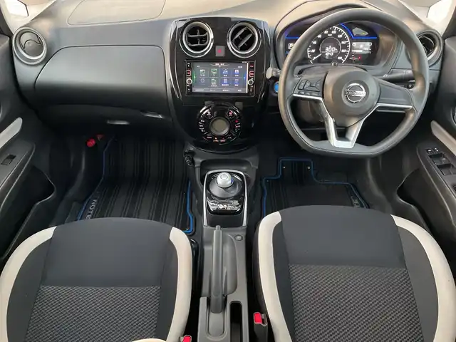 日産 ノート e－パワー X 神奈川県 2019(令1)年 1.8万km ダークメタルグレー 純正ＳＤナビ　Bluetooth/iPod/CD/DVD　/フルセグＴＶ　/全方位カメラ　/ＥＴＣ　/前後ドライブレコーダー　/前後コーナーセンサー　/SUPER CAT(SCRX-R203)レーダー　/純正アルミホイール　/純正フロアマット　/スマートキー　/衝突被害軽減システム