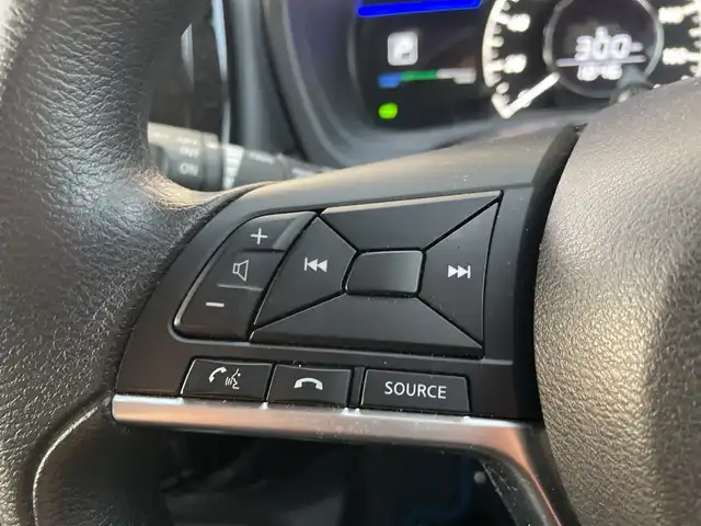 日産 ノート e－パワー X 神奈川県 2019(令1)年 1.8万km ダークメタルグレー 純正ＳＤナビ　Bluetooth/iPod/CD/DVD　/フルセグＴＶ　/全方位カメラ　/ＥＴＣ　/前後ドライブレコーダー　/前後コーナーセンサー　/SUPER CAT(SCRX-R203)レーダー　/純正アルミホイール　/純正フロアマット　/スマートキー　/衝突被害軽減システム