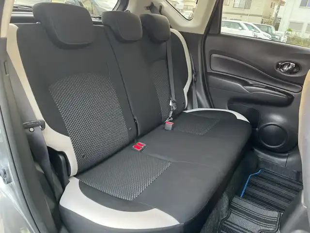 日産 ノート e－パワー X 神奈川県 2019(令1)年 1.8万km ダークメタルグレー 純正ＳＤナビ　Bluetooth/iPod/CD/DVD　/フルセグＴＶ　/全方位カメラ　/ＥＴＣ　/前後ドライブレコーダー　/前後コーナーセンサー　/SUPER CAT(SCRX-R203)レーダー　/純正アルミホイール　/純正フロアマット　/スマートキー　/衝突被害軽減システム