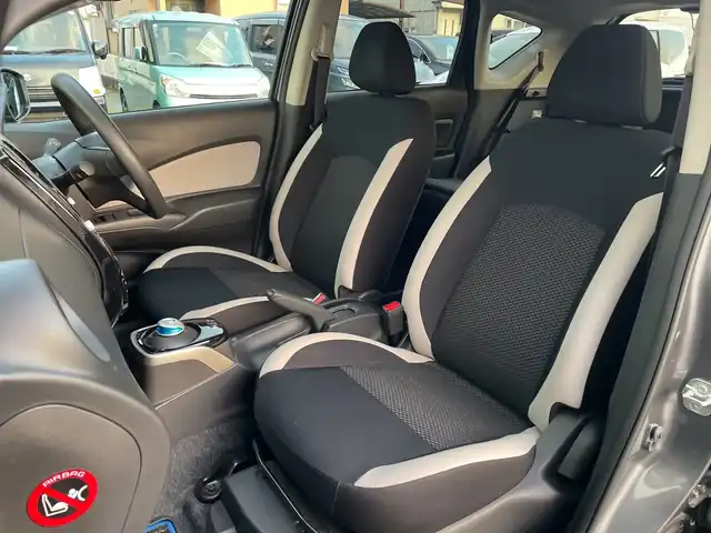 日産 ノート e－パワー X 神奈川県 2019(令1)年 1.8万km ダークメタルグレー 純正ＳＤナビ　Bluetooth/iPod/CD/DVD　/フルセグＴＶ　/全方位カメラ　/ＥＴＣ　/前後ドライブレコーダー　/前後コーナーセンサー　/SUPER CAT(SCRX-R203)レーダー　/純正アルミホイール　/純正フロアマット　/スマートキー　/衝突被害軽減システム