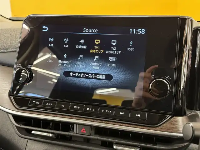 日産 オーラ G レザーエディション 群馬県 2022(令4)年 7.1万km ガーネットレッド/スーパーブラック 2トーン 安全性能/・プロパイロット/・エマージェンシーブレーキ/・車線逸脱防止支援/・ブラインドスポットモニター/・速度標識表示/・駐車支援/純正9インチメモリナビ/　　フルセグ/Bluetooth/    USB/HDMI/FM/AM/    AppleCarPlay/AndroidAuto/BOSEサウンド/アラウンドビューモニター/デジタルインナーミラー/オートLEDヘッドライト/フォグランプ/黒革シート/前席シートヒーター/ステアリングヒーター/置くだけ充電/スマートキー2本/純正フロアマット/純正17AW/前後ドライブレコーダー/ビルドインETC2.0