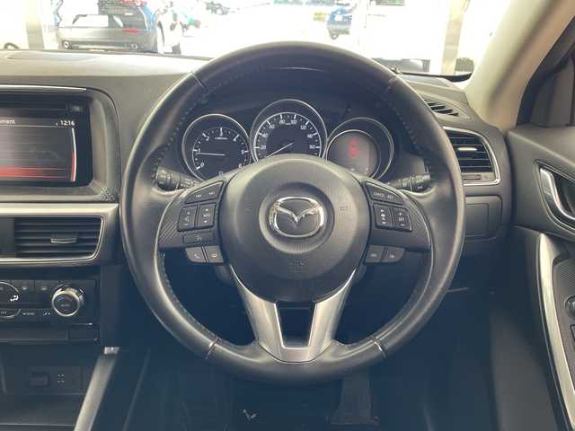 マツダ ＣＸ－５ XD プロアクティブ 兵庫県 2014(平26)年 7.3万km ソウルレッドプレミアムメタリック ・セーフティクルーズパッケージ/・スマートブレーキサポート/・マツダレーダークルーズコントロール/・スマートシティブレーキサポート/・ＡＴ誤発進抑制制御/・リアパーキングセンサー/・フロントフォグランプ/・ドライバーアテンションアラート/・純正ナビ/CD/DVD/TV/USB/Bluetooth/AUX/・バックカメラ/・サイドカメラ/・ブラインドスポットモニタリング/・レーンキープアシストシステム/・ＬＥＤヘッドライト/・アダプティブＬＥＤヘッドライト/・オートライト/・社外17インチアルミホイール/・社外フロアマット