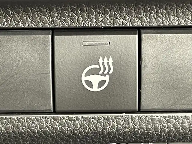 トヨタ ＲＡＶ４ アドベンチャー オフロードPKG 千葉県 2022(令4)年 4万km グレーメタリック 禁煙車　/JAOSエアロ/純正９型ディスプレイオーディオ（ナビ機能あり）/AM＆FM＆Bluetooth＆フルセグTV　/トヨタセーフティセンス/レーダークルーズコントロール/ブラインドスポットモニター　/衝突軽減ブレーキ　/オートハイビーム　/電子インナーミラー　/シートヒーター　/シートベンチレーション/ダウンヒルアシストコントロール/ビルトインＥＴＣ/運転席パワーシート（メモリー機能付）/レザーシート/電動トランク/LEDヘッドライト（オートライト付き）/ステアリングヒーター/バックカメラ/アイドリングストップ/ウィンカーミラー/純正ドアバイザー/プッシュスタート/純正フロアマット