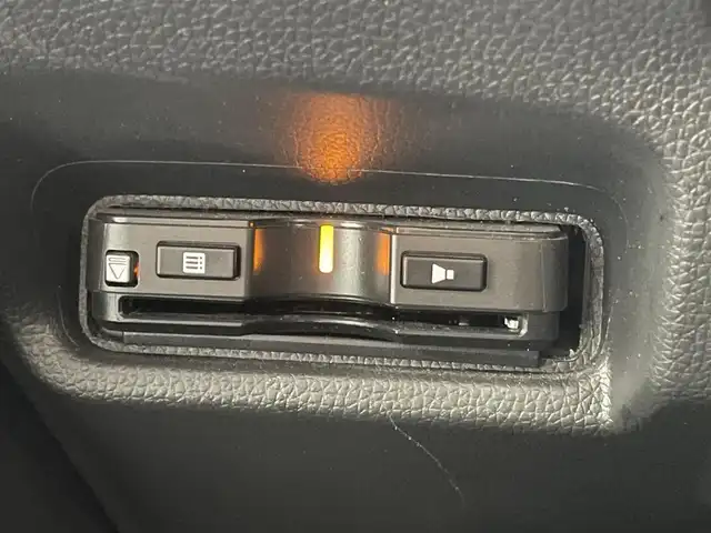 ホンダ フィット ハイブリット F 山形県 2017(平29)年 7.8万km ルナシルバーM 4WD/ホンダセンシング/メモリナビ/　　【CD USB AUX】/レーダークルーズコントロール/ワイパーデアイサー/電動格納ウィンカーミラー/スマートキー/ETC