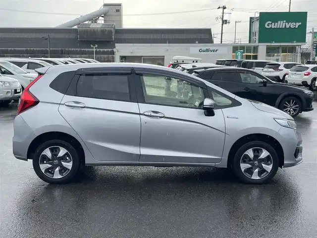 ホンダ フィット ハイブリット F 山形県 2017(平29)年 7.8万km ルナシルバーM 4WD/ホンダセンシング/メモリナビ/　　【CD USB AUX】/レーダークルーズコントロール/ワイパーデアイサー/電動格納ウィンカーミラー/スマートキー/ETC