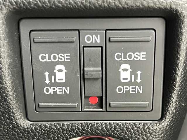 ホンダ Ｎ ＢＯＸ カスタム G L ホンダセンシング 宮城県 2019(平31)年 2.8万km クリスタルブラックパール 禁煙車/Honda SENSING/・衝突軽減ブレーキ/・路外逸脱抑制機能/・先行車発進お知らせ機能/・アダプティブクルーズコントロール/・車線維持支援システム/・標識認識機能/・オートハイビーム/両側パワースライドドア/純正7型ナビ/・Bt.CD.iPad.USB.SD/バックカメラ/ビルトインETC/純正ドライブレコーダー(F)/ステアリングスイッチ/プッシュスタート/スマートキー/純正フロアマッド/ロールサンシェード/LEDヘッドライト/LEDフォグランプ/純正14インチアルミホイール/横滑り防止機能/コーナーセンサー