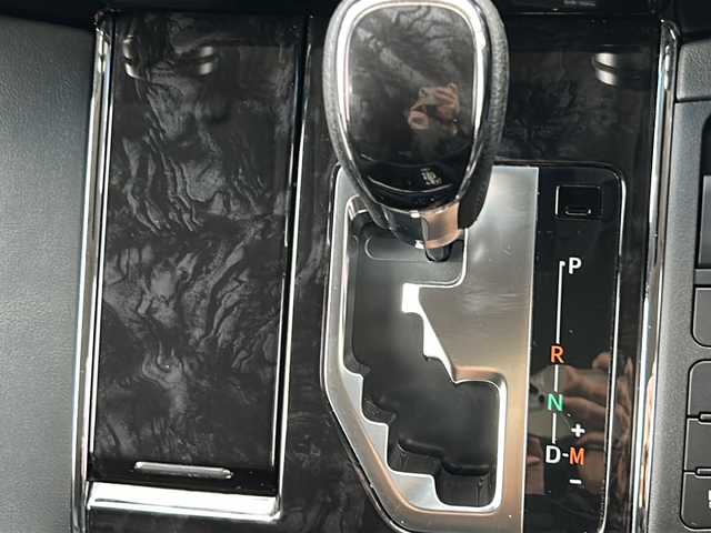 トヨタ ヴェルファイア Z Gエディション 岐阜県 2019(平31)年 3.4万km ホワイトパールクリスタルシャイン ワンオーナー/ALPINE11インチメモリーナビ/フルセグTV/DVD/CD/SD/USB/Bluetooth/ドライブレコーダー/HDMI/ビルトインETC/革シート/ALPINEフリップダウンモニター/シルクブレイズ　フロントスポイラー/パワーバックドア/電動シート/電動オットマン/シートメモリー/両側パワースライドドア/レーダークルーズコントロール/プッシュスタート/ステアリングヒーター/オートハイビーム/オートライト/オートエアコン/３列シート/後席サンシェード/クリアランスソナー/レーントレーシングアシスト/パーキングサポートブレーキ/プリクラッシュセーフティー/ECOMODE/ロードサインアシスト/NANOE/先行発進告知/BRAKEHOLD