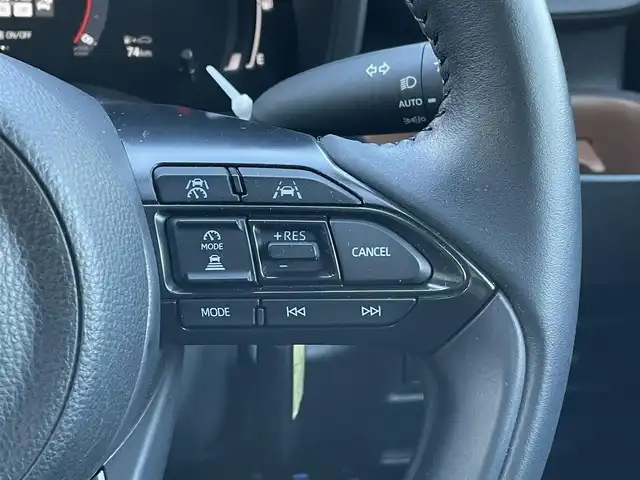 トヨタ シエンタ Z 東京都 2023(令5)年 2.3万km アーバンカーキ コンフォートパッケージ　/純正コネクトナビプラス　/ＴＶ・ＣＤ／ＤＶＤ・ＨＤＭＩ・Ｂｌｕｅｔｏｏｔｈ　/バックモニター　/天井サーキュレーター　/プリクラッシュセーフティ/ブラインドスポットモニター/レーンディパーチャーアラート/レーダークルーズコントロール/両側電動スライドドア　/ビルトインＥＴＣ2.0　/純正アルミホイール