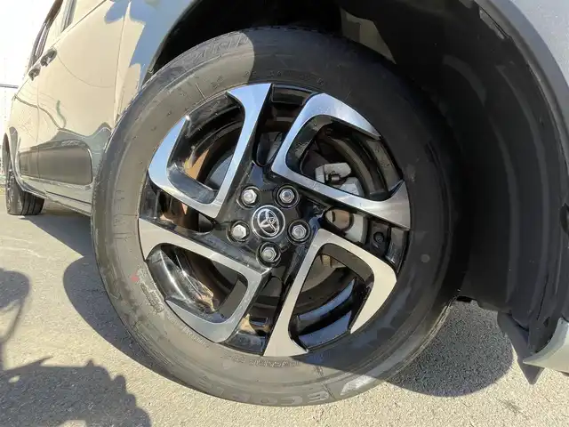 トヨタ シエンタ Z 東京都 2023(令5)年 2.3万km アーバンカーキ コンフォートパッケージ　/純正コネクトナビプラス　/ＴＶ・ＣＤ／ＤＶＤ・ＨＤＭＩ・Ｂｌｕｅｔｏｏｔｈ　/バックモニター　/天井サーキュレーター　/プリクラッシュセーフティ/ブラインドスポットモニター/レーンディパーチャーアラート/レーダークルーズコントロール/両側電動スライドドア　/ビルトインＥＴＣ2.0　/純正アルミホイール