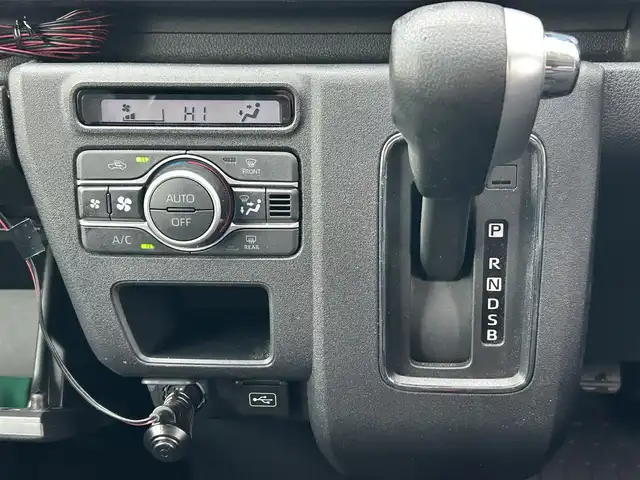 ダイハツ アトレー バン RS 長野県 2022(令4)年 0.9万km シャイニングホワイトパール フルセグテレビ/AM/FM/Bluetooth/iPod/USB/バックカメラ/アイドリングストップ/ETC/両側パワースライドドア/ドアバイザー/プッシュスタート/クルーズコントロール/スペアキー/コーナーセンサー/LEDヘッドライト/オートハイビーム/純正フロアマット/4WD/パワーウィンドウ