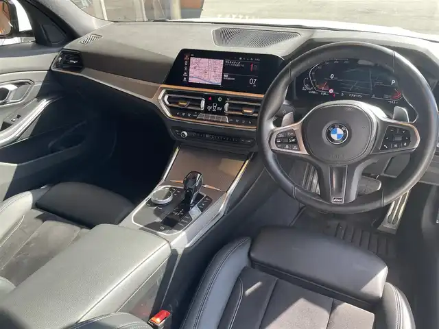 ＢＭＷ ３２０ｄ xDrive ツーリング Mスポーツ 高知県 2021(令3)年 3.1万km 白 コンフォートパッケージ/ACC/純正ナビ/全方位カメラ/ドライビングアシスト/ハーフ革/シートヒーター/電動バックドア/アンビエントライト/コーナーセンサー /オートホールド /取扱説明書/スぺアキ