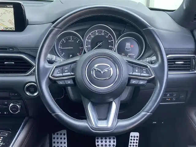 マツダ ＣＸ－８ XD Lパッケージ 香川県 2018(平30)年 4.3万km マシーングレープレミアムM 登録時走行距離：43035km/メーカー純正ナビ/　CD DVD BT フルセグTV/全方位カメラ/衝突被害軽減装置/レーンキープアシスト/レーダークルーズコントロール/クリアランスソナー/ブラインドスポットモニター/ヘッドアップディスプレイ/パワーバックドア/LEDヘッドライト/オートライト/フォグランプ/リアフォグ/こげ茶レザーシート/シートヒーター/パワーシート/シートメモリ/革巻きステアリング/ステアリングスイッチ/ステアリングヒーター/電子パーキングブレーキ/MTモード付AT/パドルシフト/アルミペダル/ETC/前後ドライブレコーダー/ロールサンシェード/プッシュスタート/スマートキー/スペアキー