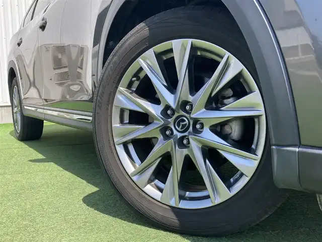 マツダ ＣＸ－８ XD Lパッケージ 香川県 2018(平30)年 4.3万km マシーングレープレミアムM 登録時走行距離：43035km/メーカー純正ナビ/　CD DVD BT フルセグTV/全方位カメラ/衝突被害軽減装置/レーンキープアシスト/レーダークルーズコントロール/クリアランスソナー/ブラインドスポットモニター/ヘッドアップディスプレイ/パワーバックドア/LEDヘッドライト/オートライト/フォグランプ/リアフォグ/こげ茶レザーシート/シートヒーター/パワーシート/シートメモリ/革巻きステアリング/ステアリングスイッチ/ステアリングヒーター/電子パーキングブレーキ/MTモード付AT/パドルシフト/アルミペダル/ETC/前後ドライブレコーダー/ロールサンシェード/プッシュスタート/スマートキー/スペアキー