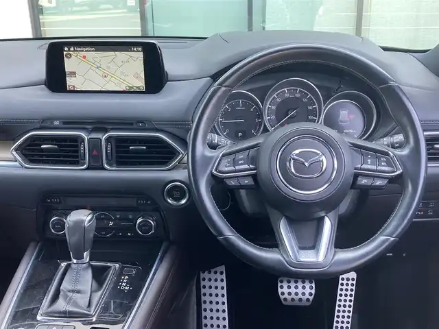 マツダ ＣＸ－８ XD Lパッケージ 香川県 2018(平30)年 4.3万km マシーングレープレミアムM 登録時走行距離：43035km/メーカー純正ナビ/　CD DVD BT フルセグTV/全方位カメラ/衝突被害軽減装置/レーンキープアシスト/レーダークルーズコントロール/クリアランスソナー/ブラインドスポットモニター/ヘッドアップディスプレイ/パワーバックドア/LEDヘッドライト/オートライト/フォグランプ/リアフォグ/こげ茶レザーシート/シートヒーター/パワーシート/シートメモリ/革巻きステアリング/ステアリングスイッチ/ステアリングヒーター/電子パーキングブレーキ/MTモード付AT/パドルシフト/アルミペダル/ETC/前後ドライブレコーダー/ロールサンシェード/プッシュスタート/スマートキー/スペアキー