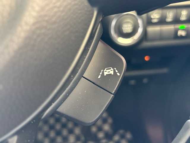 スズキ フロンクス 埼玉県 2024(令6)年 0.3万km アークティックホワイトパール デュアルセンサーブレーキサポートII/純正メモリーナビ/ BT/フルセグ/USB/AppleCarPlay/AndroidAuto/全方位カメラ/ハーフレザーシート/シートヒーター/LEDヘッドライト/ワイヤレス充電/コーナーセンサー/ヘッドアップディスプレイ/アダクティブクルーズコントロール/レーンキープアシスト/ETC/スマートキー×2/禁煙車