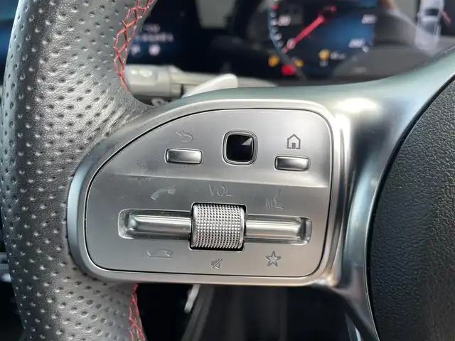 メルセデス・ベンツ Ｍ・ベンツ Ａ２００ｄ AMGライン 東京都 2019(令1)年 2.9万km ポーラホワイト レーダーセーフティパッケージ/純正ナビ/バックカメラ/シートヒーター/ハーフレザーシート/パワーシート/パドルシフト/ドライブレコーダー/ETC2.0/アクティブブレーキアシスト/アテンションアシスト/ブラインドスポットモニター/レーントレーシングアシスト/カメラ＆パーキング/純正18インチAW