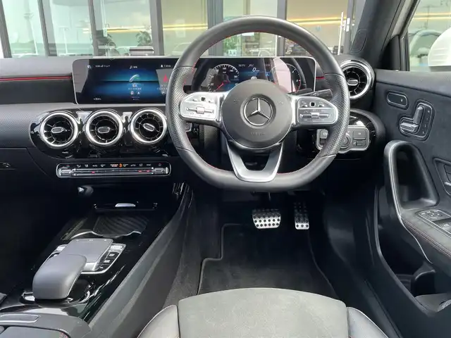 メルセデス・ベンツ Ｍ・ベンツ Ａ２００ｄ AMGライン 東京都 2019(令1)年 2.9万km ポーラホワイト レーダーセーフティパッケージ/純正ナビ/バックカメラ/シートヒーター/ハーフレザーシート/パワーシート/パドルシフト/ドライブレコーダー/ETC2.0/アクティブブレーキアシスト/アテンションアシスト/ブラインドスポットモニター/レーントレーシングアシスト/カメラ＆パーキング/純正18インチAW