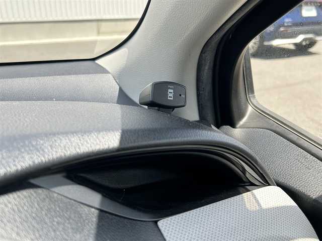 トヨタ ヴィッツ F スマートスタイル 群馬県 2015(平27)年 6.5万km ブラックマイカ 純正SDナビ/（FM AM CD SD ワンセグTV Bluetooth)/バックカメラ/コーナーセンサー/ダブルエアバッグ/ビルトインETC/プッシュスタート/純正フロアマット/取扱説明書/保証書/記録簿