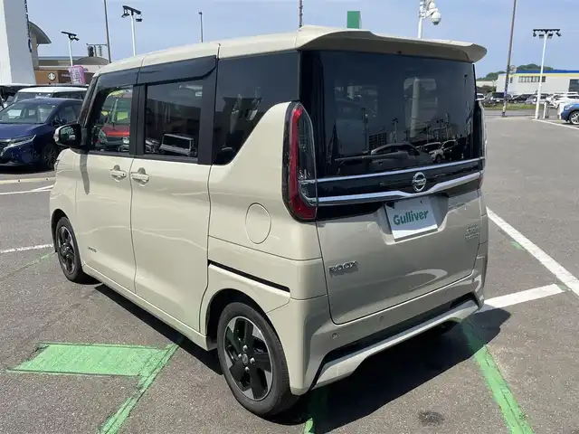 日産 ルークス ハイウェイスター X 長崎県 2022(令4)年 6.9万km フローズンバニラパール アラウンドビューモニター/純正9型ナビ/（フルセグ・DVD・SD・BT)/エマージェンシーブレーキ/レーンキープアシスト/クリアランスソナー/スペアキー/アイドリングストップ/左パワースライドドア/ドライブレコーダー/LEDヘッドライト/ステアリングスイッチ/オートライト/純正フロアマット/ETC