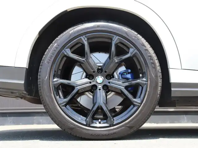 ＢＭＷ Ｘ６ xDrive35d Mスポーツ 静岡県 2020(令2)年 7.5万km ミネラルホワイト 赤革/サンルーフ/harman/kardon/純正ナビ/フルセグTV/HUD/ACC/LKA/BSM/衝突軽減ブレーキ/コンフォートパッケージ/・ベンチレーション/・シートヒーター/・マッサージ/プラスパッケージ/純正21インチAW