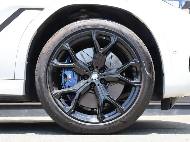 ＢＭＷ Ｘ６ xDrive35d Mスポーツ 静岡県 2020(令2)年 7.5万km ミネラルホワイト 赤革/サンルーフ/harman/kardon/純正ナビ/フルセグTV/HUD/ACC/LKA/BSM/衝突軽減ブレーキ/コンフォートパッケージ/・ベンチレーション/・シートヒーター/・マッサージ/プラスパッケージ/純正21インチAW