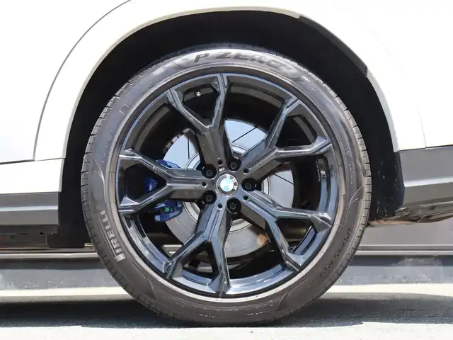 ＢＭＷ Ｘ６ xDrive35d Mスポーツ 静岡県 2020(令2)年 7.5万km ミネラルホワイト 赤革/サンルーフ/harman/kardon/純正ナビ/フルセグTV/HUD/ACC/LKA/BSM/衝突軽減ブレーキ/コンフォートパッケージ/・ベンチレーション/・シートヒーター/・マッサージ/プラスパッケージ/純正21インチAW