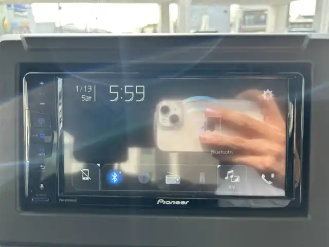スズキ ジムニー XC 兵庫県 2020(令2)年 3.4万km ブルーイッシュブラックパール3 社外ディスプレイオーディオ(PVH-9300DVSZS)/Bluetooth/CD/DVD/FM/AM/バックカメラ/ビルトインETC/衝突被害軽減ブレーキ/車線逸脱警報/クルーズコントロール/LEDヘッドライト/フォグランプ/オートライト/D/N シートヒーター/プッシュスタート/電格ミラー/純正フロアマット/ISOFIX/パートタイム4WD/横滑り防止装置/スペアキー1本/新車時保証書/取扱説明書